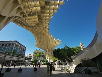P000124
