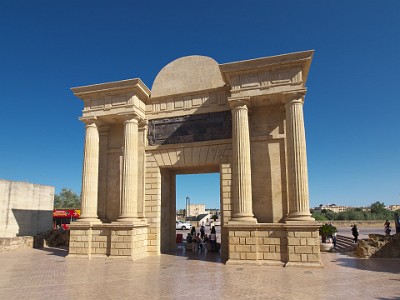 P000133