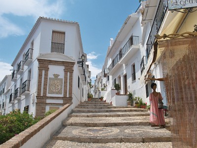 P000406