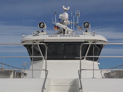 P000082