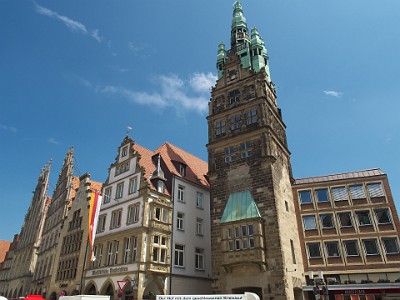 P000033
