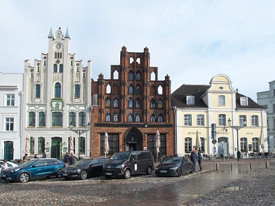 P000137