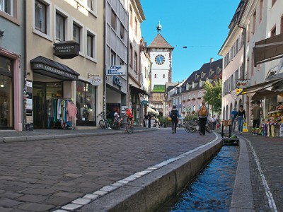 P000179