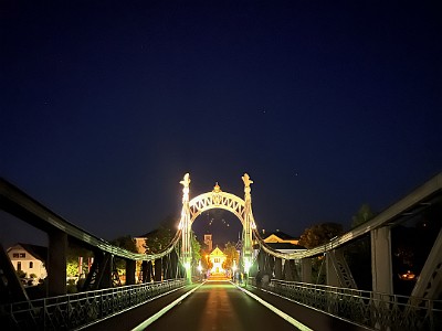 P000136